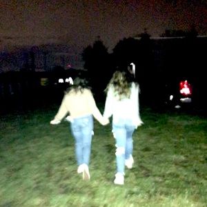 Meet your Posher, Ella